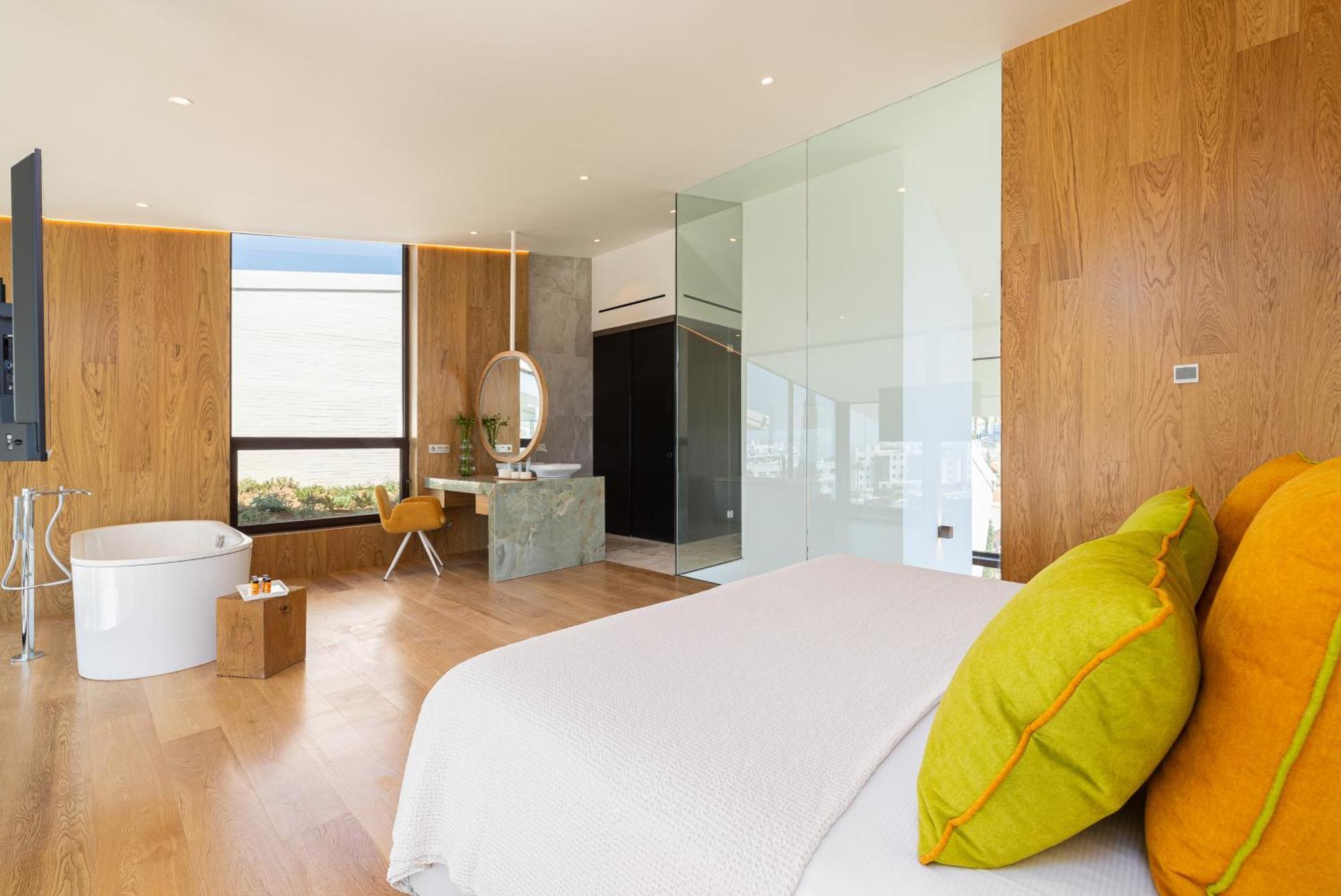 Leiro Residences Фуeнхирола Екстериор снимка