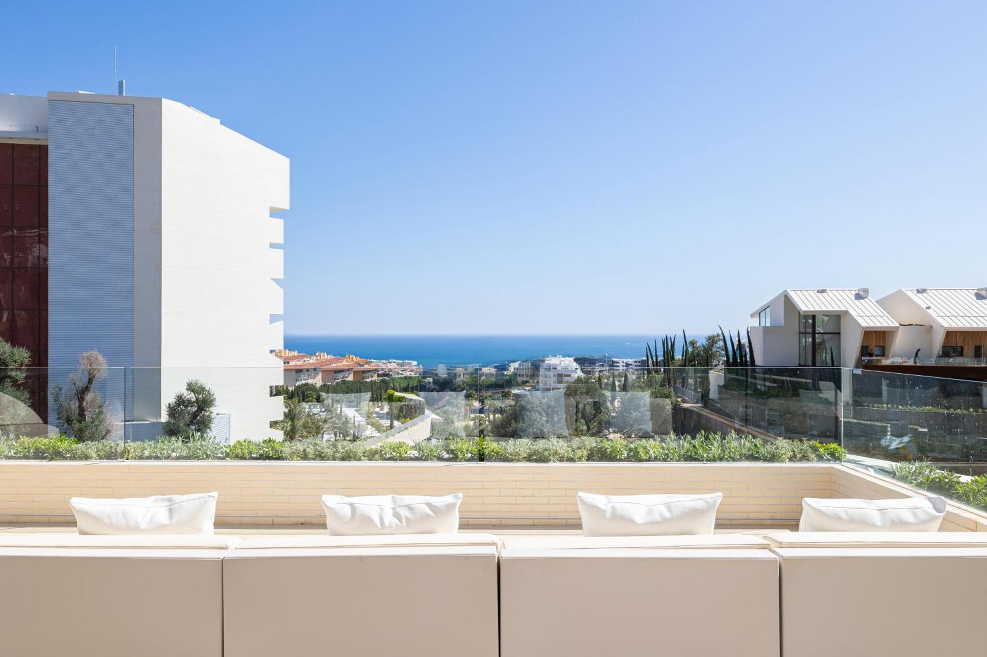 Leiro Residences Фуeнхирола Екстериор снимка